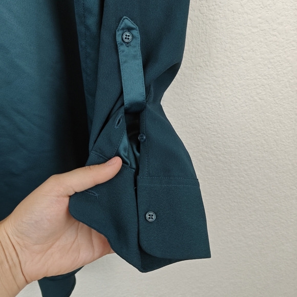 Lysse Kat Button Down Blouse Size Medium Women's Satin Button Up Shirt - Picture 5 of 15